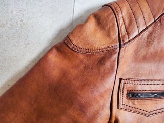Chaqueta cuero marrón