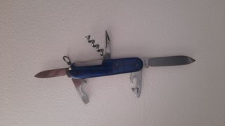 Cuchillo Victorinox azul