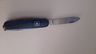 Cuchillo Victorinox azul