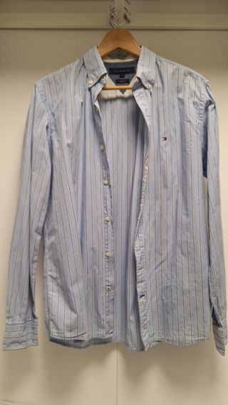 Camisa Tommy Hilfiger azul a rayas