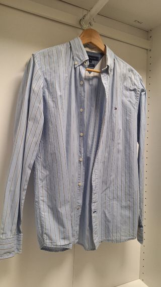Camisa Tommy Hilfiger azul a rayas