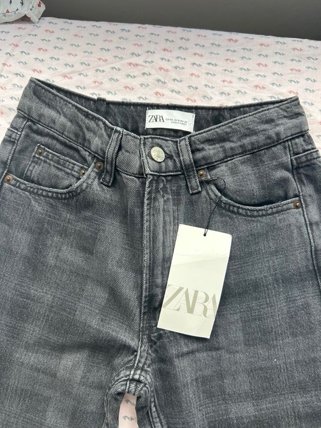 Vaqueros Zara rectos talla 32