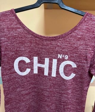 Camiseta Chic manga larga burdeos