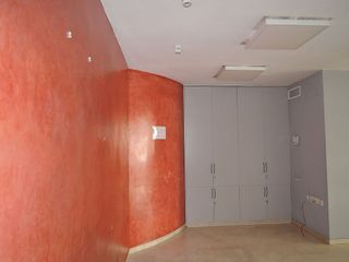 Oficina en venta en Los Remedios en Sevilla