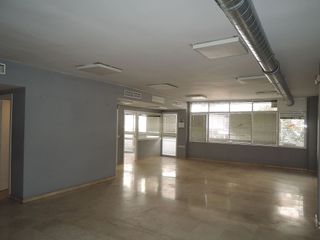 Oficina en venta en Los Remedios en Sevilla