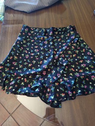 3 Faldas - Zara, Mango,Pull&Bear

