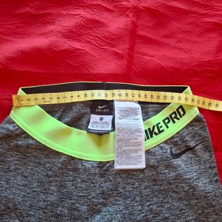 Legging Nike Pro Dri-FIT gris XS muy buen estado 