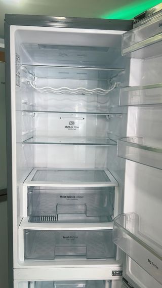 Nevera combi marca  LG no frost clase A++