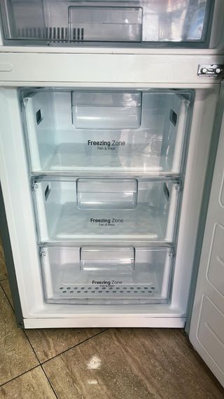 Nevera combi marca  LG no frost clase A++
