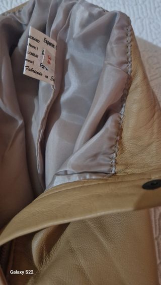 Pantalones piel beige