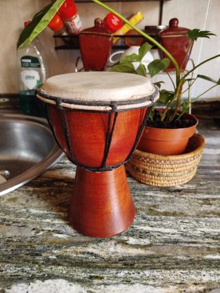 Timbal de madera , tradicional africano.