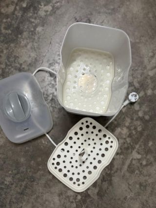 Esterilizador Chicco - Biberones y Chupetes