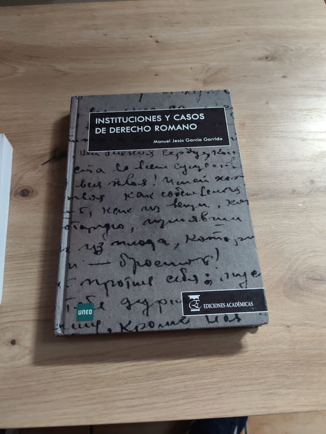 Instituciones y casos de derecho romano. (Spani...