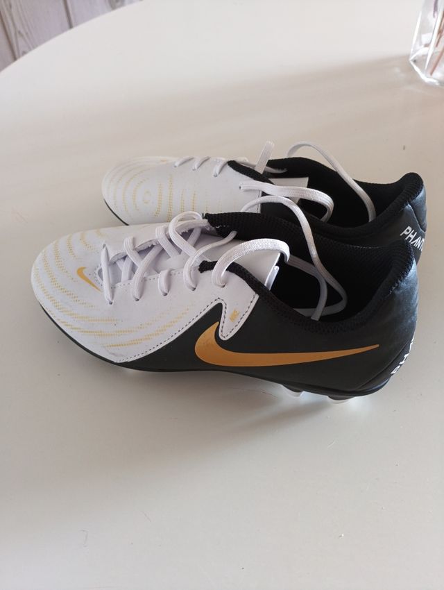 Botas Nike Phantom - Fútbol