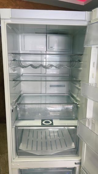 Nevera combi marca electrolux no frost clase A++ 