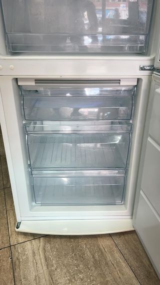 Nevera combi marca electrolux no frost clase A++ 