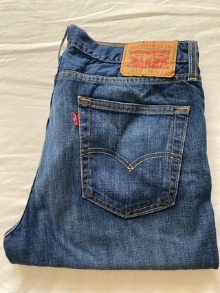Vaqueros Levis 514, talla L