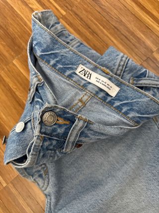 Vaqueros Zara rectos, tiro alto