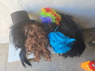 Un sacco di parrucche, cappelli, cappelli, Natale, vacanze