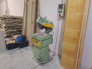 Tronzadora/ Ingletadora para aluminio