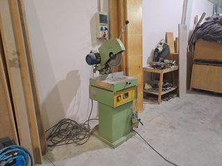 Tronzadora/ Ingletadora para aluminio