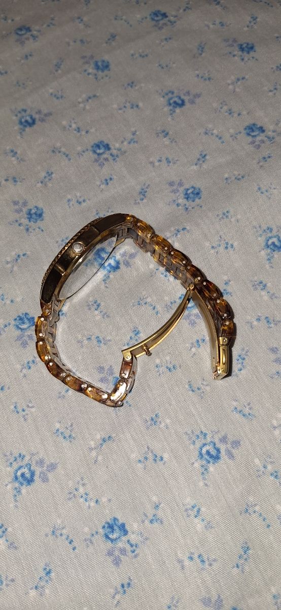 Reloj Ambition's dorado y marrón