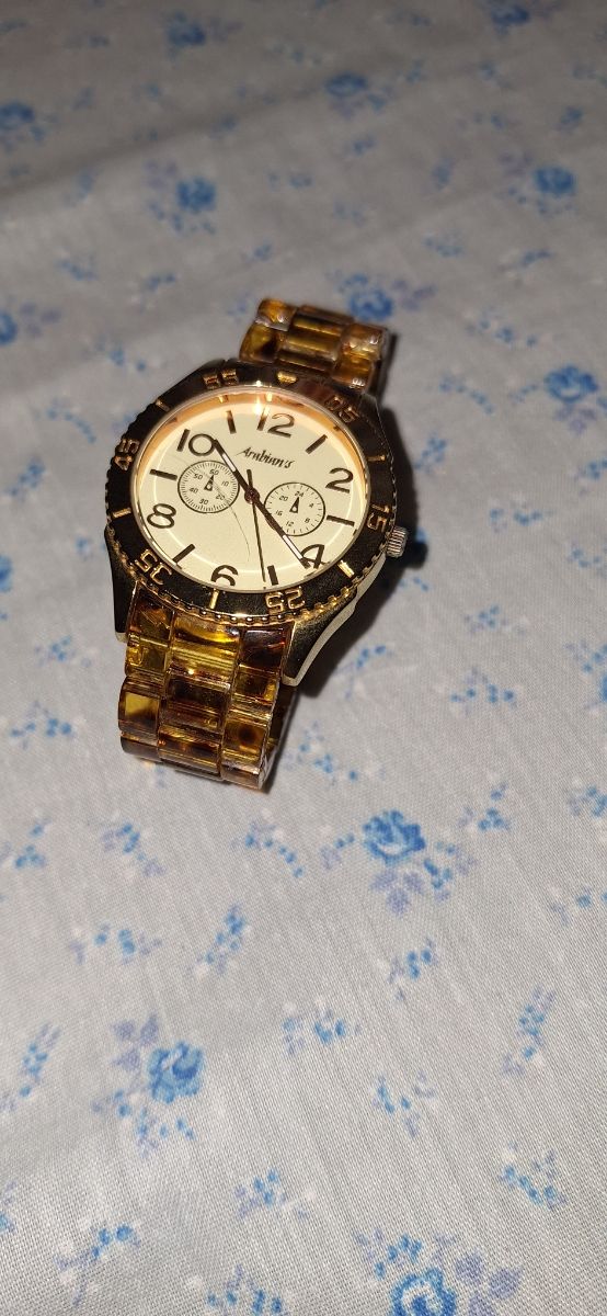 Reloj Ambition's dorado y marrón