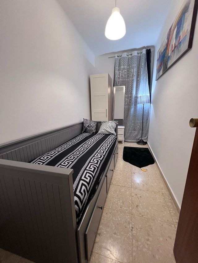 Cama supletoria Ikea con cajones