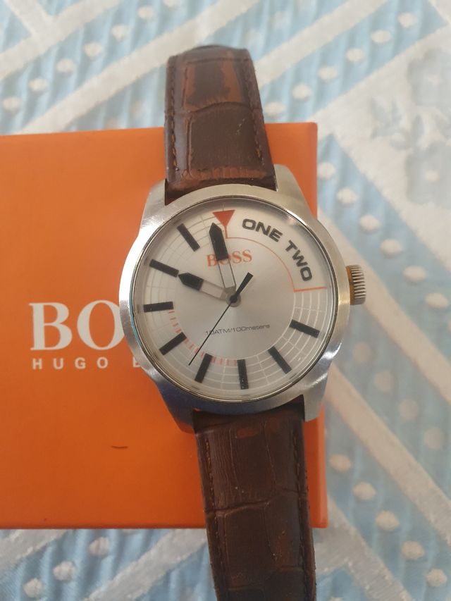 Reloj Hugo Boss marrón y plata