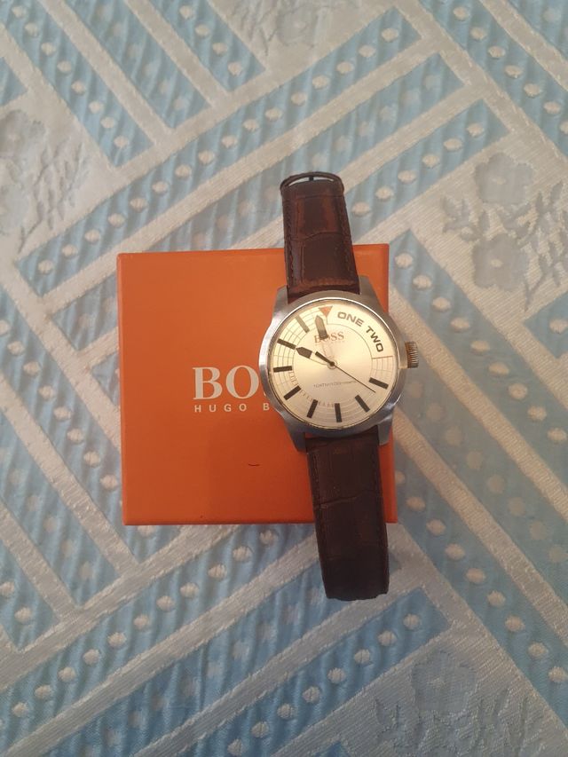 Reloj Hugo Boss marrón y plata