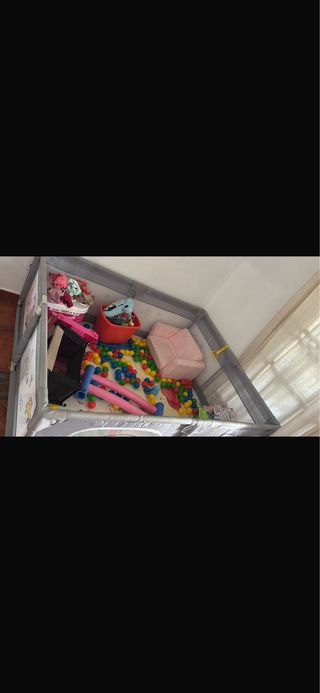 Parque juegos bebé (no incluye suelo acolchado)