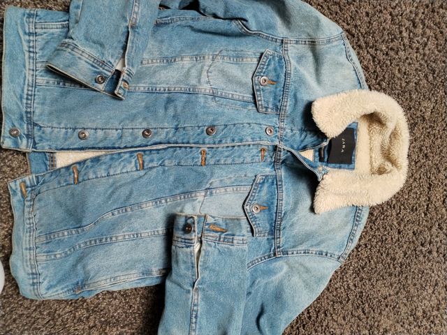 Cazadora Zara borreguillo azul