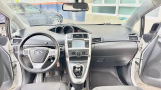 Toyota Versu 2014