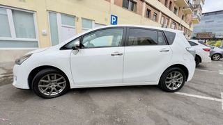 Toyota Versu 2014
