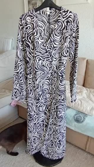 Vestido blanco y negro