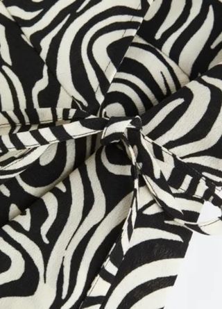 Vestido blanco y negro