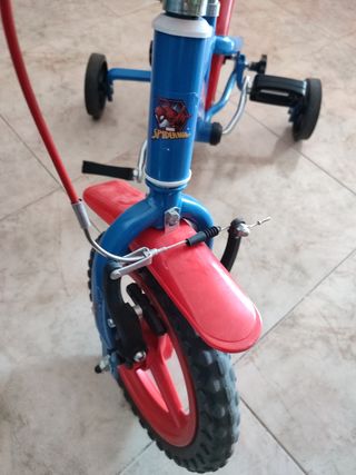 Bicicleta con ruedines Spiderman niño
