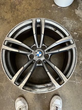 Llanta BMW 19" usada