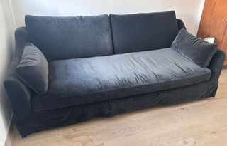 Sofá terciopelo negro como nuevo