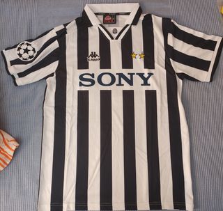 Camiseta Juventus de Turín, temp. 96-97
Zidane 21