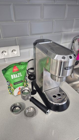 Cafetera espresso Delonghi Dedica