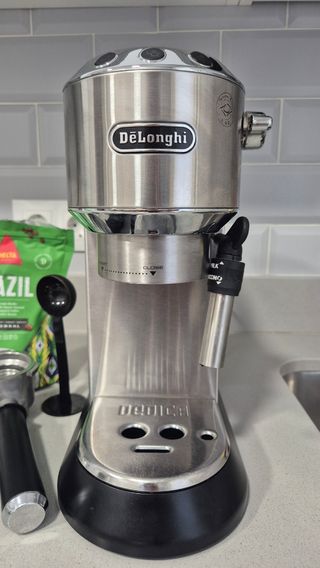 Cafetera espresso Delonghi Dedica