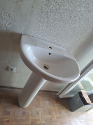 Lavabo pedestal ROCA