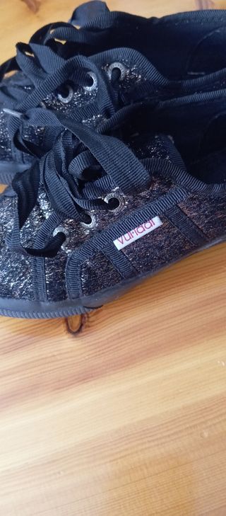 Zapatillas niña glitter núm 29
