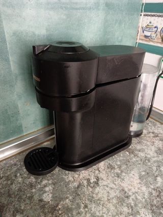 Cafetera Nespresso Vertuo Negra
