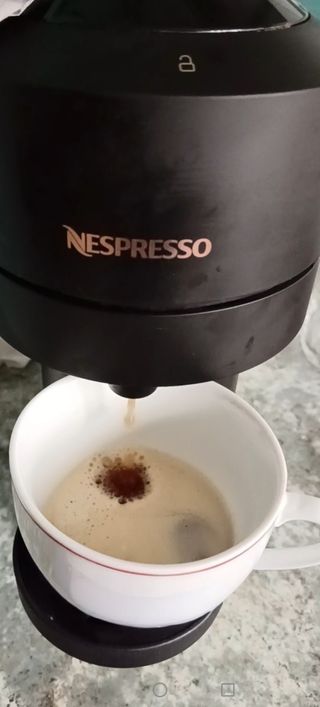 Cafetera Nespresso Vertuo Negra