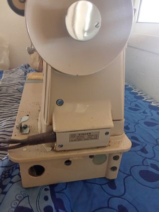 Máquina coser Singer antigua
