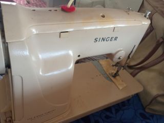 Máquina coser Singer antigua