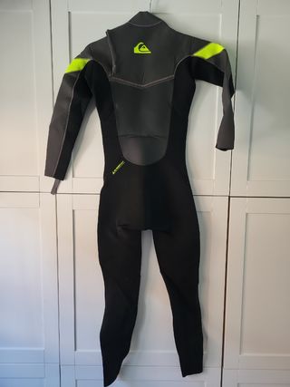 Neopreno Quicksilver 14B - Impecable