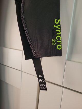 Neopreno Quicksilver 14B - Impecable
